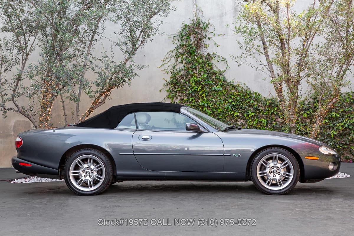 2001 Jaguar XK8 Convertible thumbnail 7