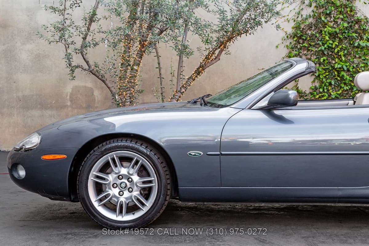 2001 Jaguar XK8 Convertible thumbnail 12