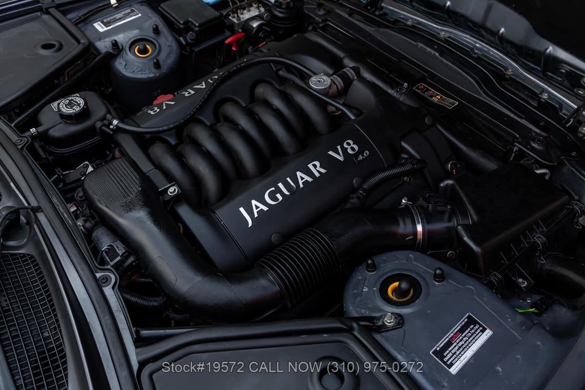 2001 Jaguar XK8 Convertible thumbnail 26
