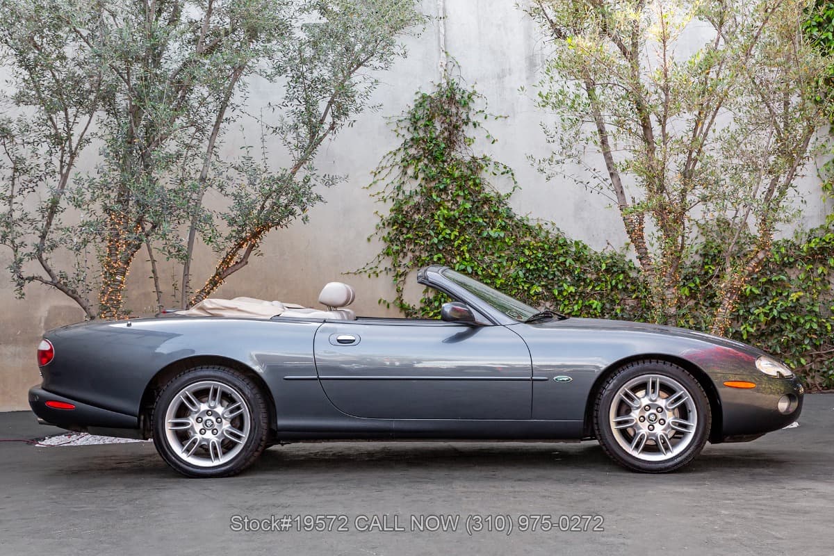 2001 Jaguar XK8 Convertible thumbnail 3