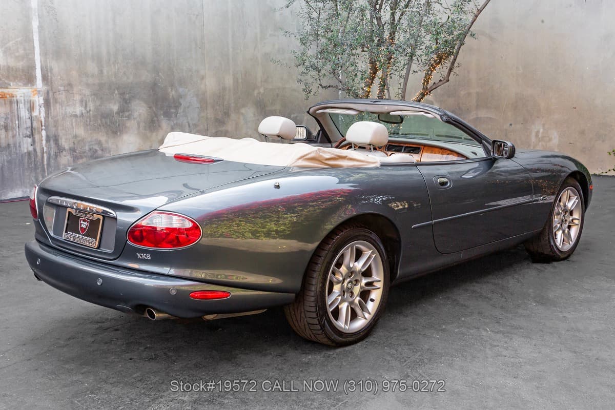 2001 Jaguar XK8 Convertible thumbnail 4