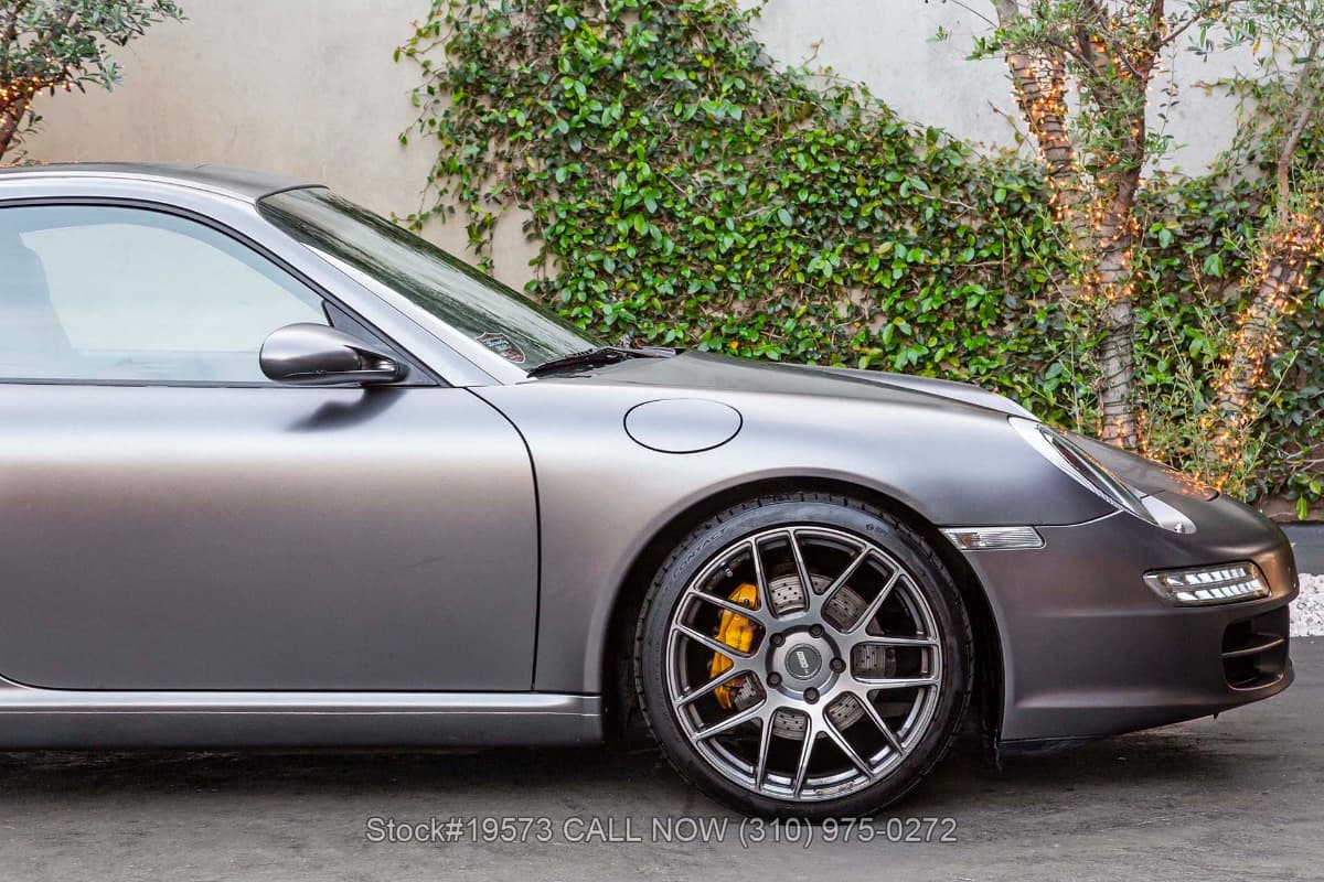 2005 Porsche 997 Carrera Coupe thumbnail 8