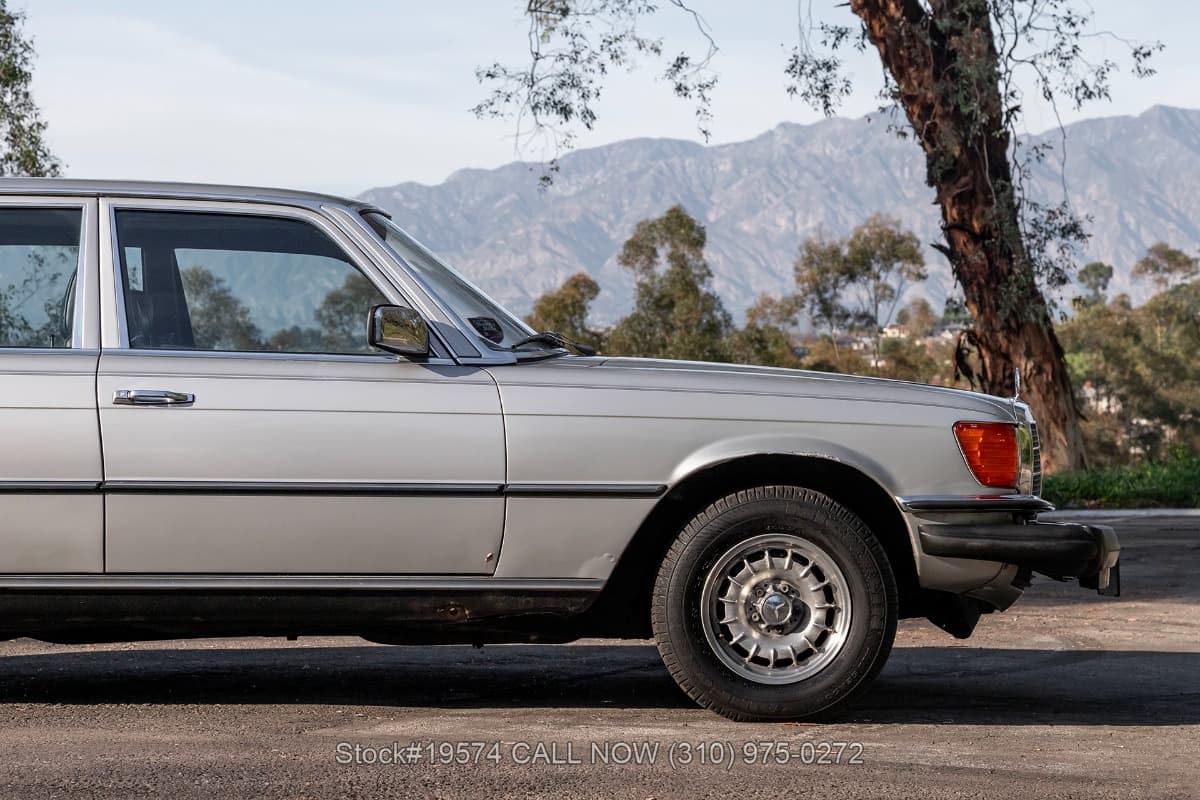 1979 Mercedes 450SEL 6.9 thumbnail 8