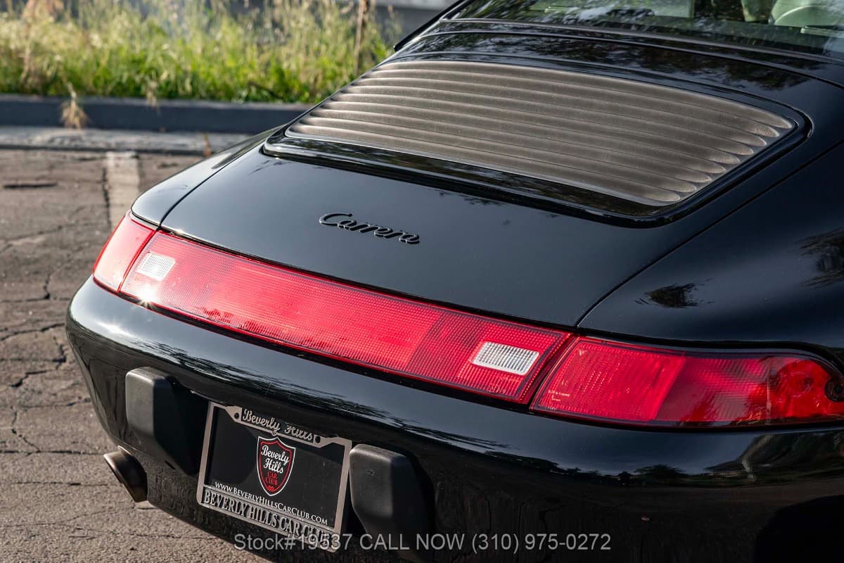 1996 Porsche 993 Carrera Coupe thumbnail 3