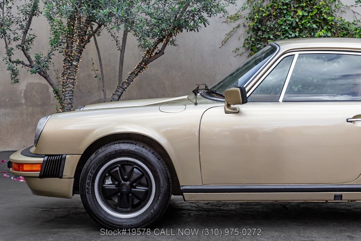 1977 Porsche 911S Sunroof Delete Coupe thumbnail 9