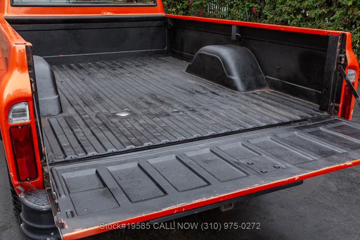 1972 GMC K2500 4x4 Pickup 4-Speed thumbnail 19