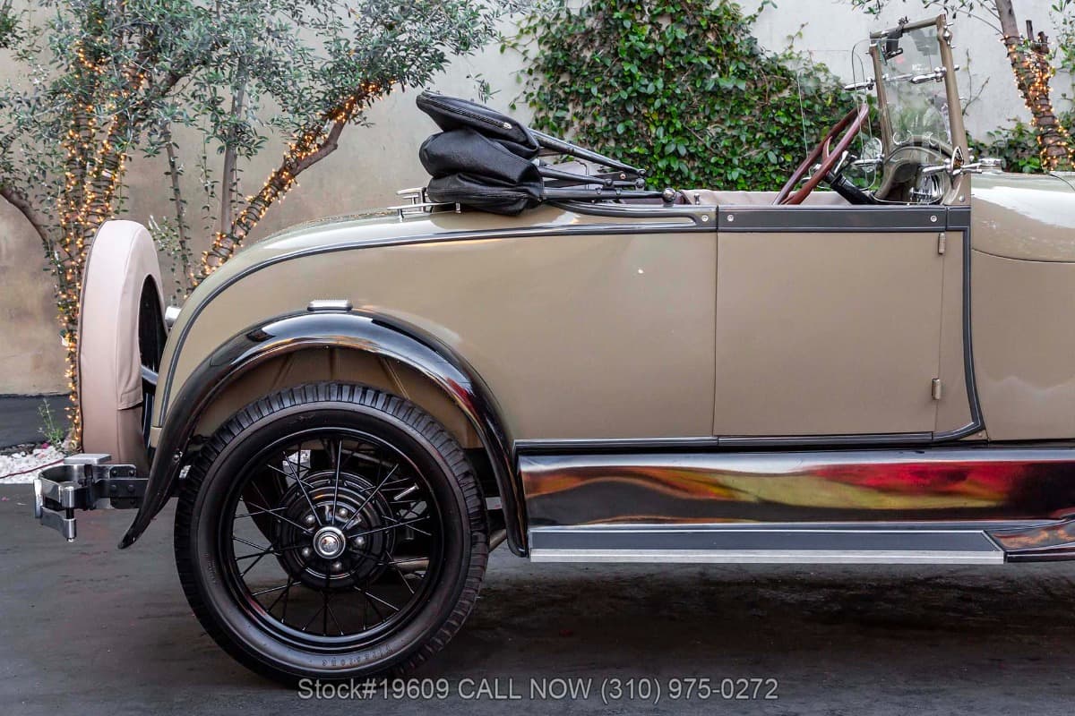 1928 Ford Model A Roadster thumbnail 10