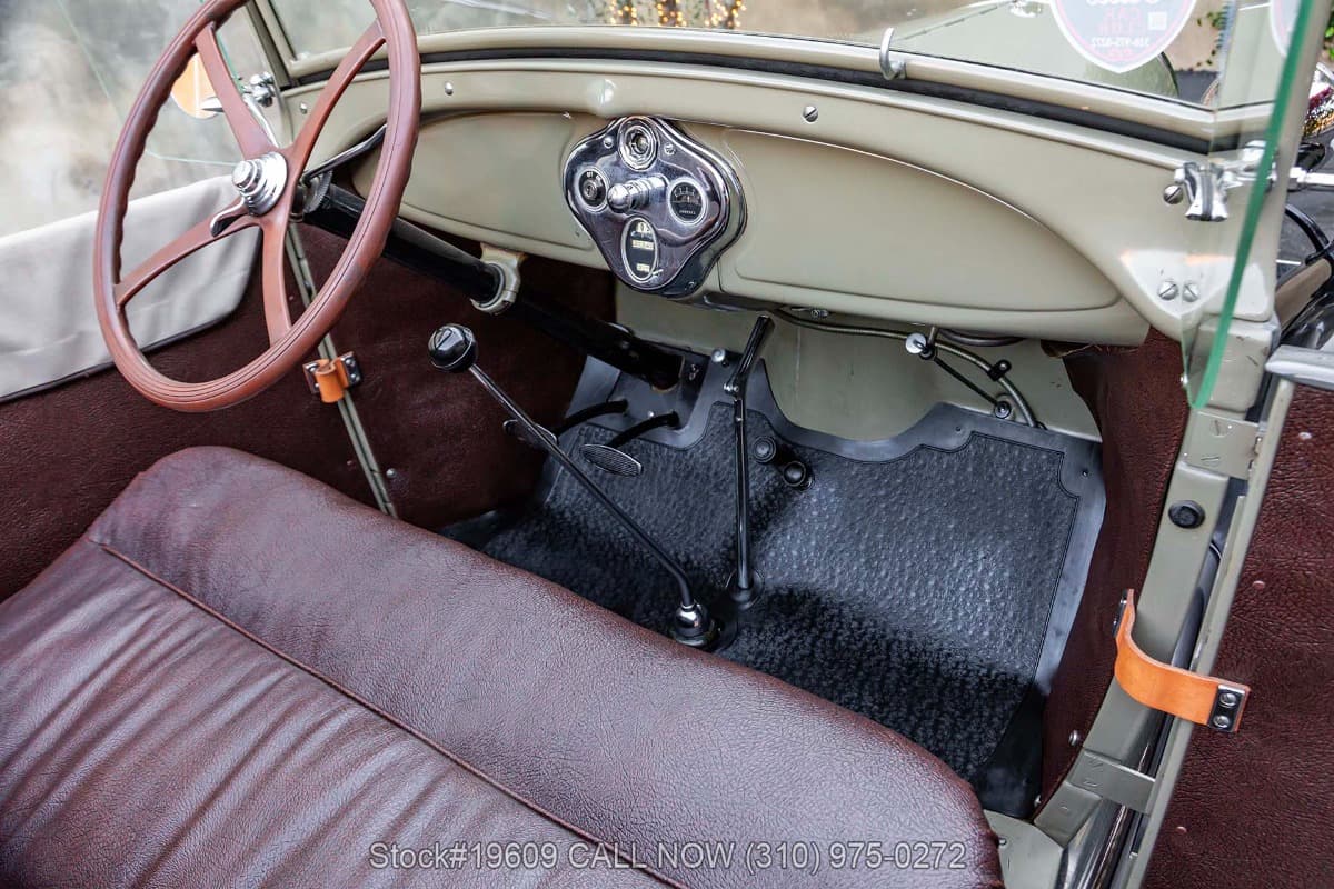 1928 Ford Model A Roadster thumbnail 14