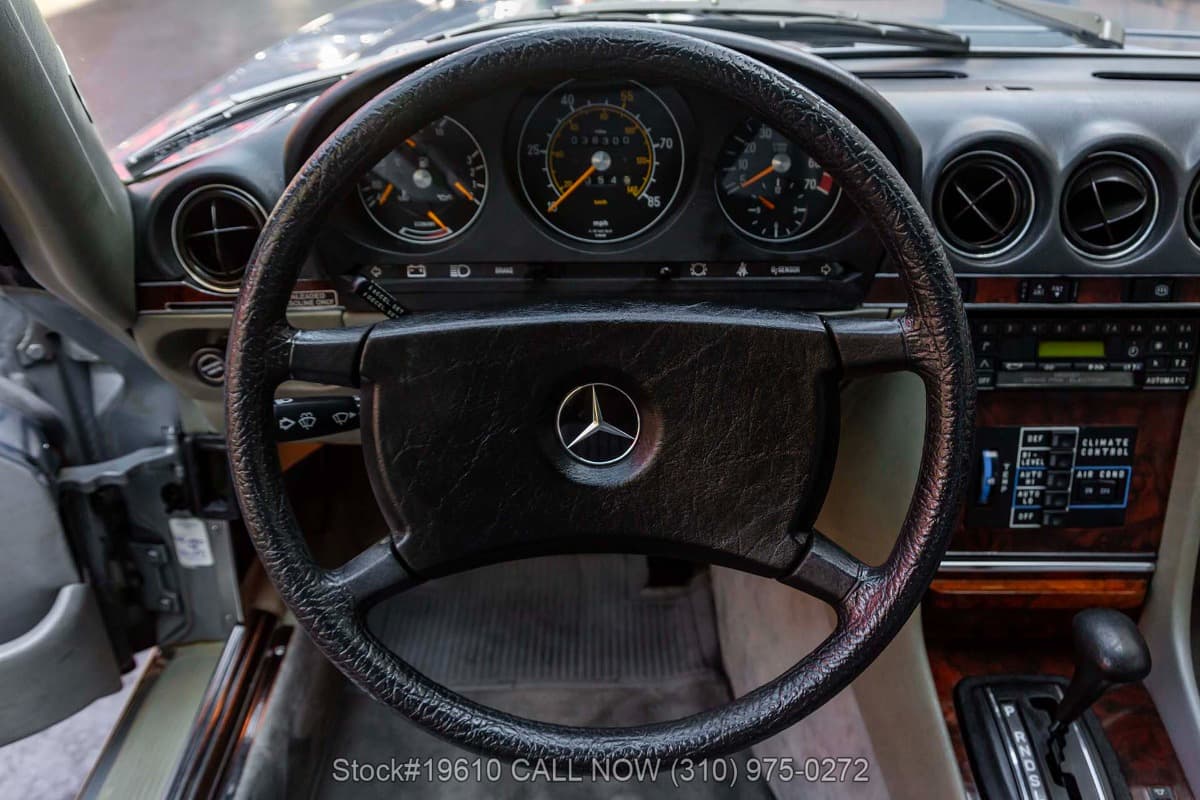 1981 Mercedes 380SLC thumbnail 11