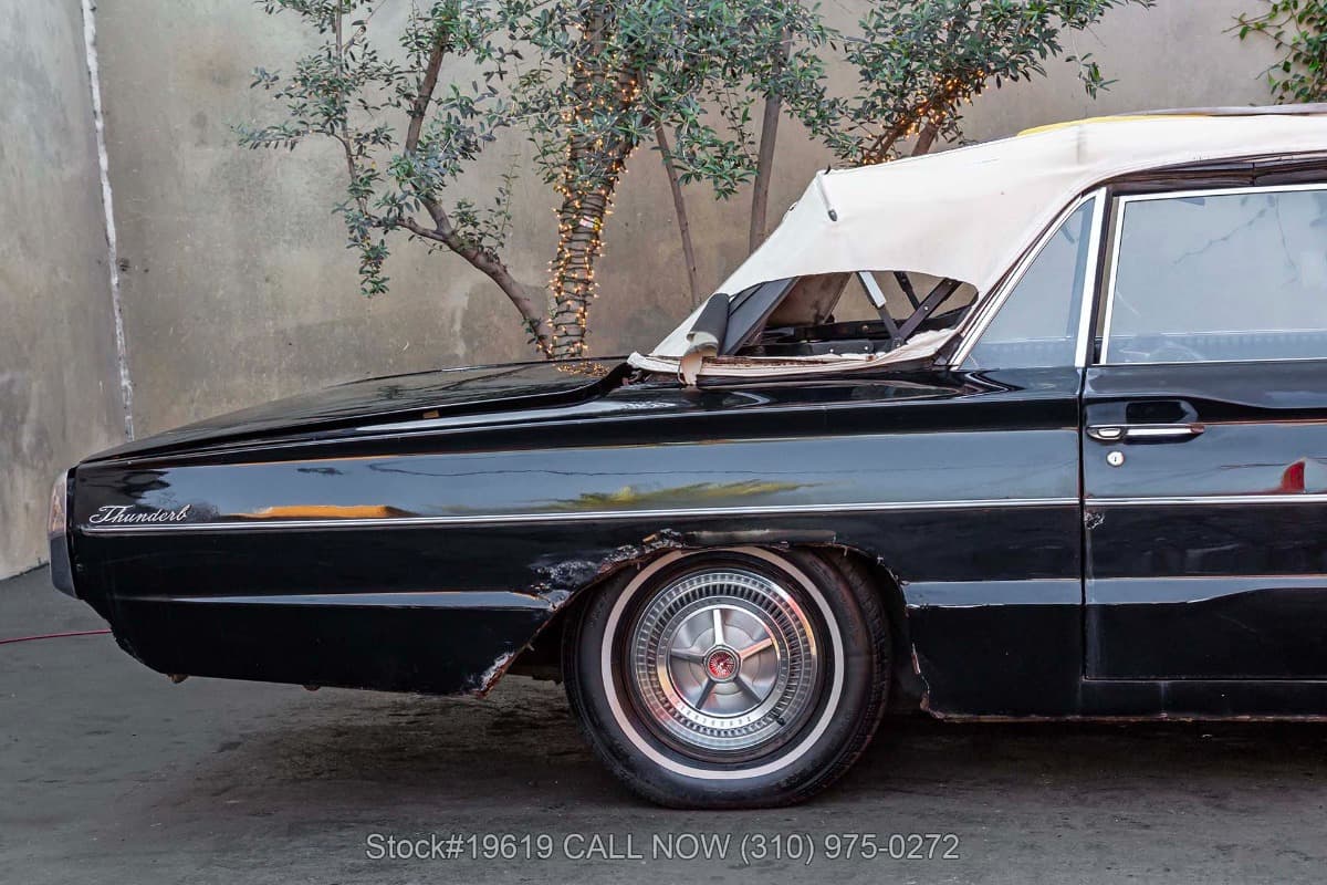 1966 Ford Thunderbird Convertible thumbnail 9