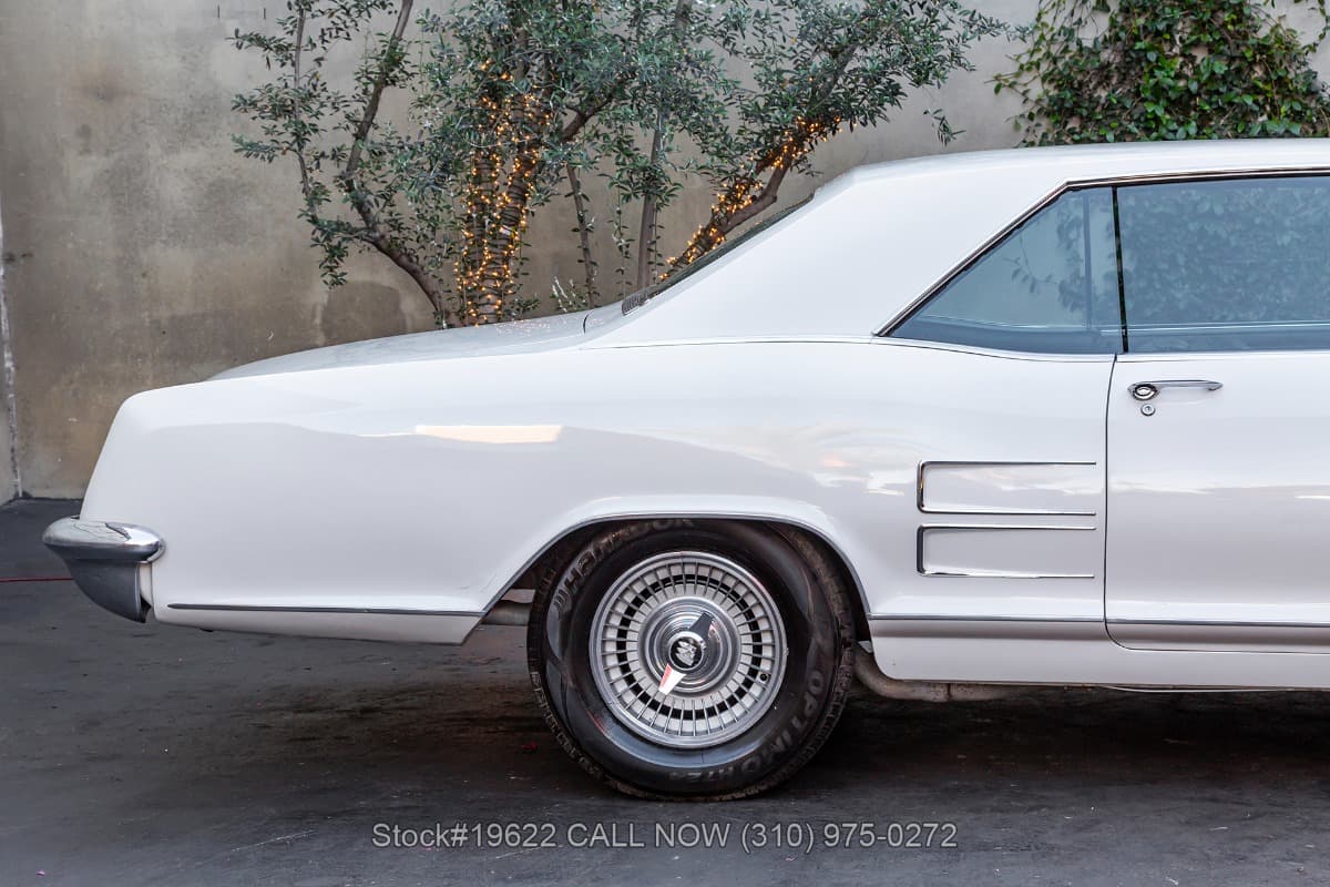 1964 Buick Riviera thumbnail 9