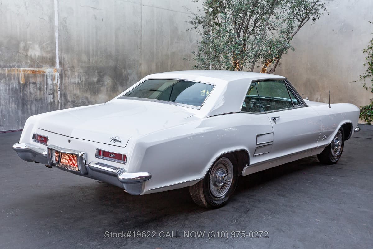 1964 Buick Riviera thumbnail 4