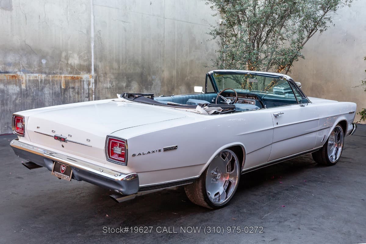1966 Ford Galaxie 500XL Convertible thumbnail 4