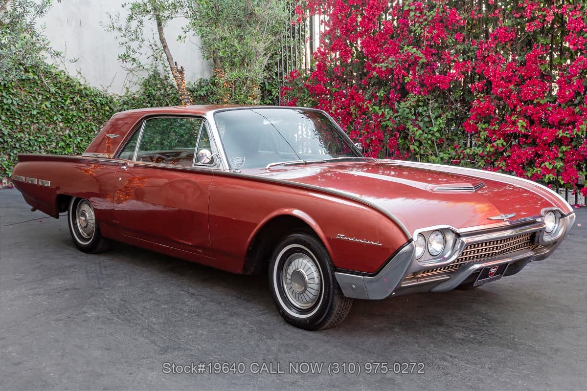 1962 Ford Thunderbird Hardtop Coupe thumbnail 3