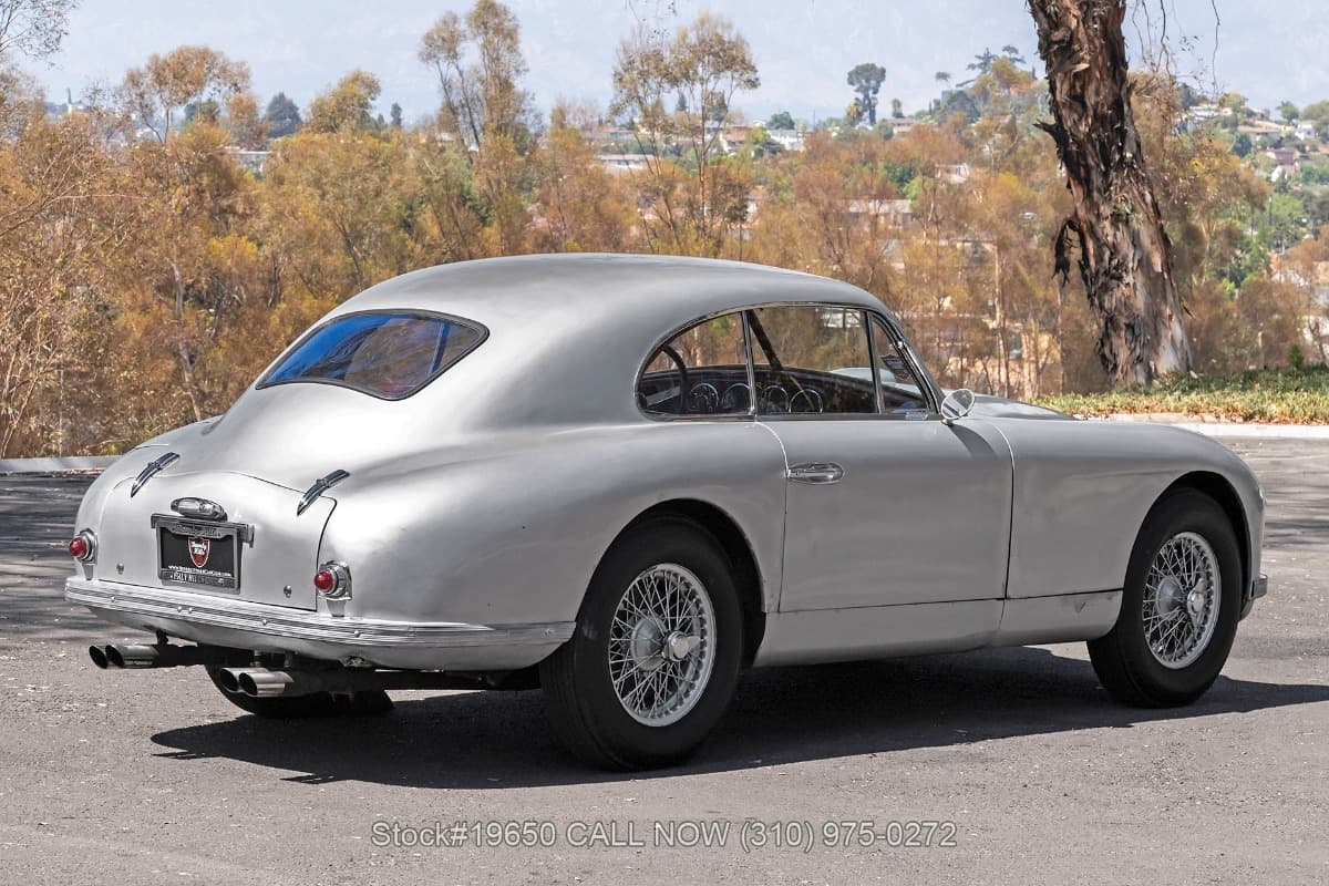 1953 Aston Martin DB2 Vantage Saloon Left-Hand Drive 4-Speed thumbnail 5