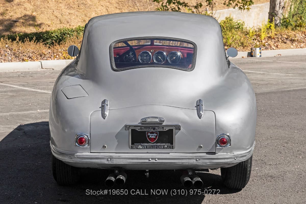 1953 Aston Martin DB2 Vantage Saloon Left-Hand Drive 4-Speed thumbnail 6