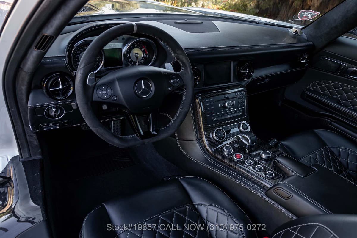 2015 Mercedes SLS AMG GT Final Edition thumbnail 12
