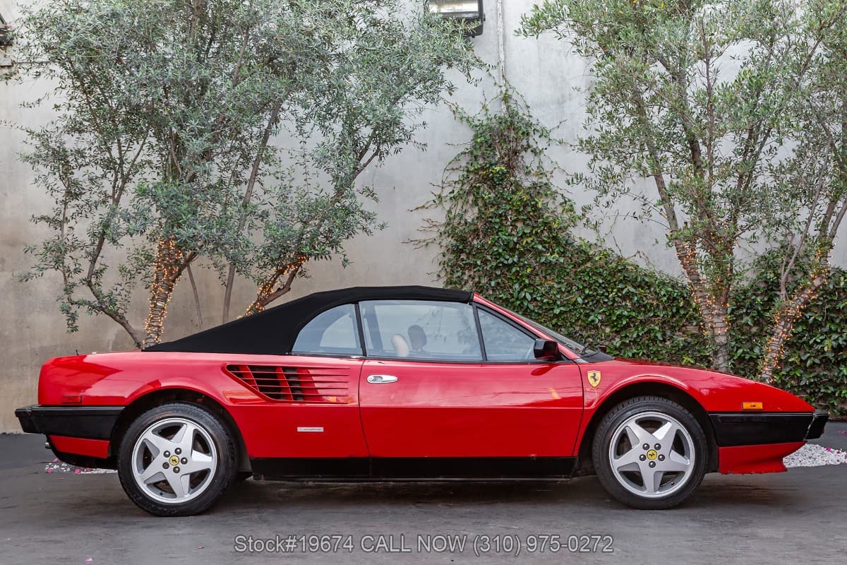 1985 Ferrari Mondial Quattrovalvole Cabriolet thumbnail 6