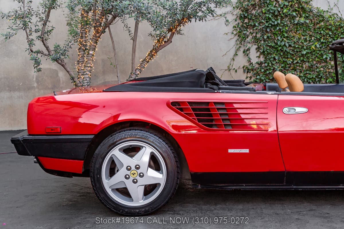 1985 Ferrari Mondial Quattrovalvole Cabriolet thumbnail 10
