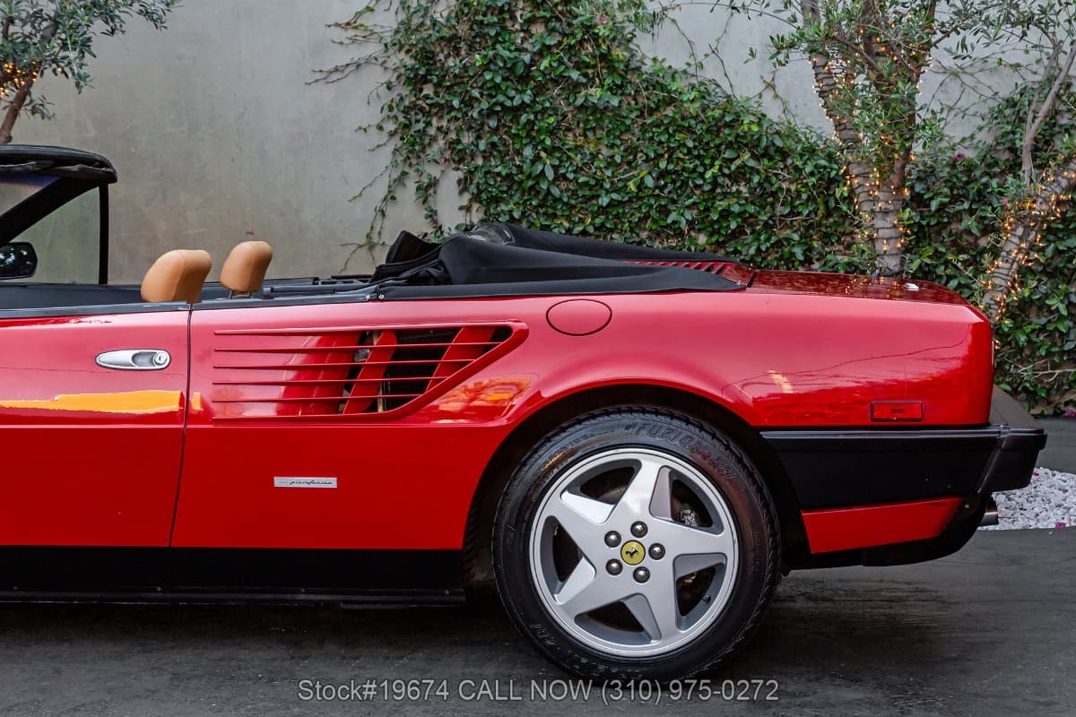 1985 Ferrari Mondial Quattrovalvole Cabriolet thumbnail 11