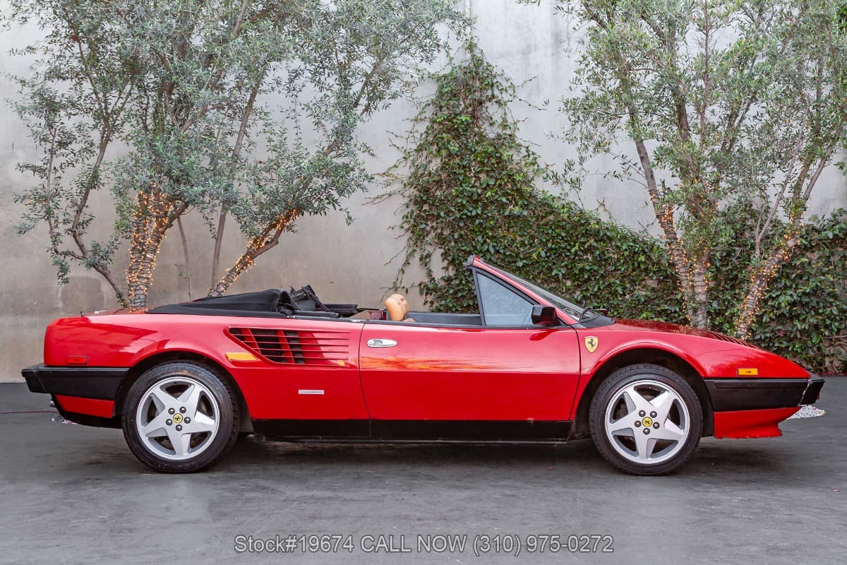 1985 Ferrari Mondial Quattrovalvole Cabriolet thumbnail 3