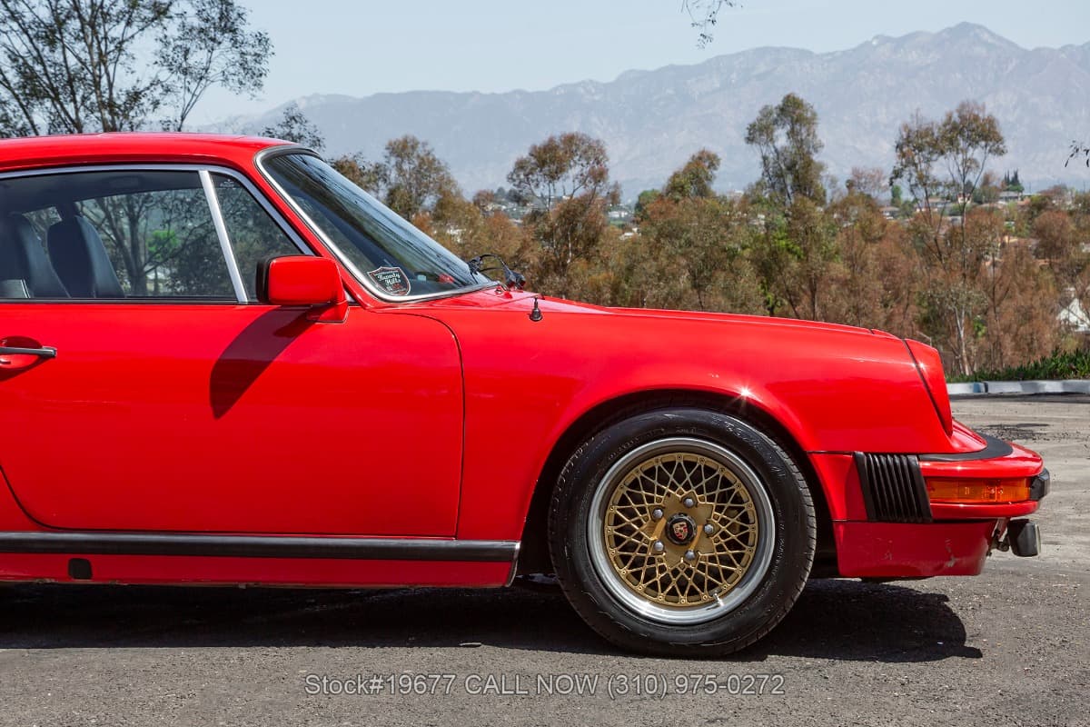 1977 Porsche 911S Coupe thumbnail 8