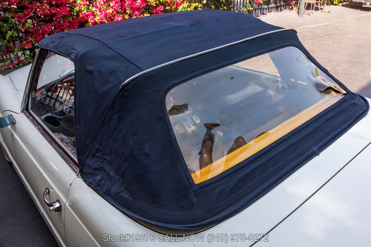 1964 Mercedes 230SL Pagoda With 2 Tops thumbnail 8