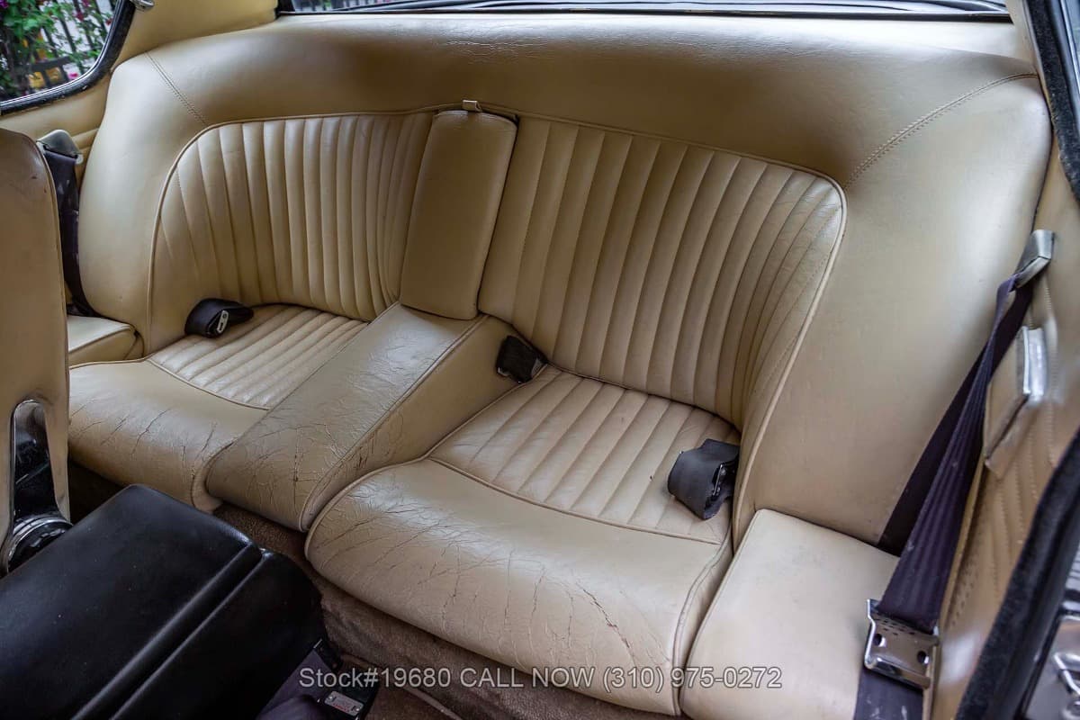 1971 Jensen Interceptor MK II thumbnail 12