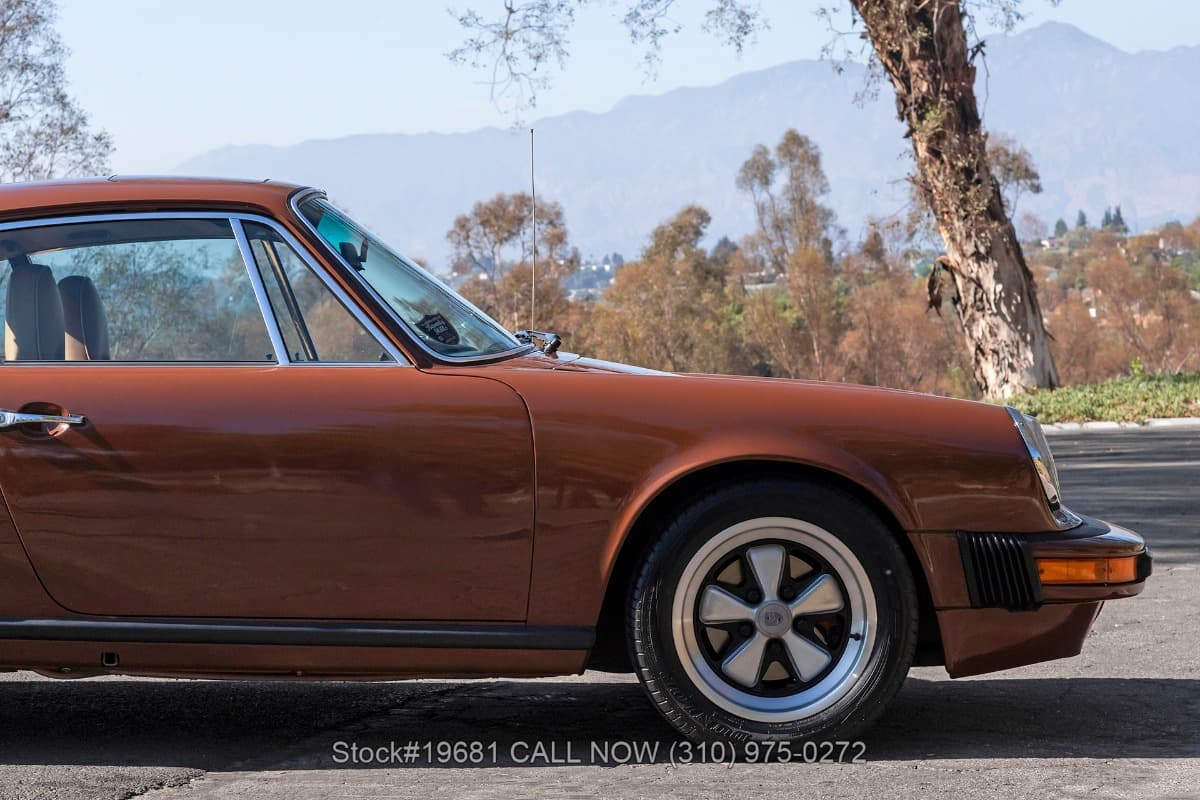 1974 Porsche 911 Coupe thumbnail 9