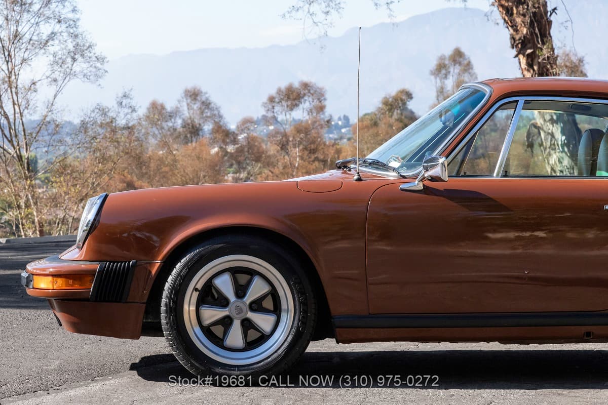 1974 Porsche 911 Coupe thumbnail 11