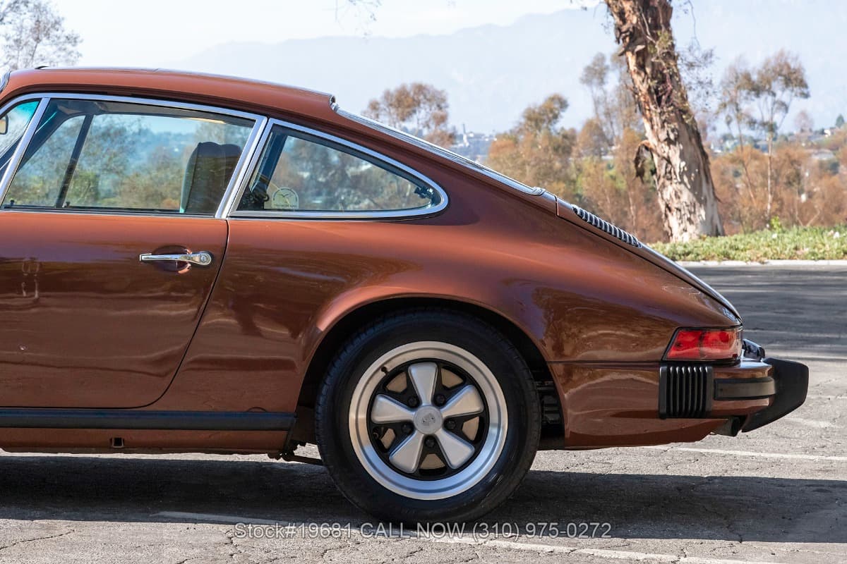 1974 Porsche 911 Coupe thumbnail 12