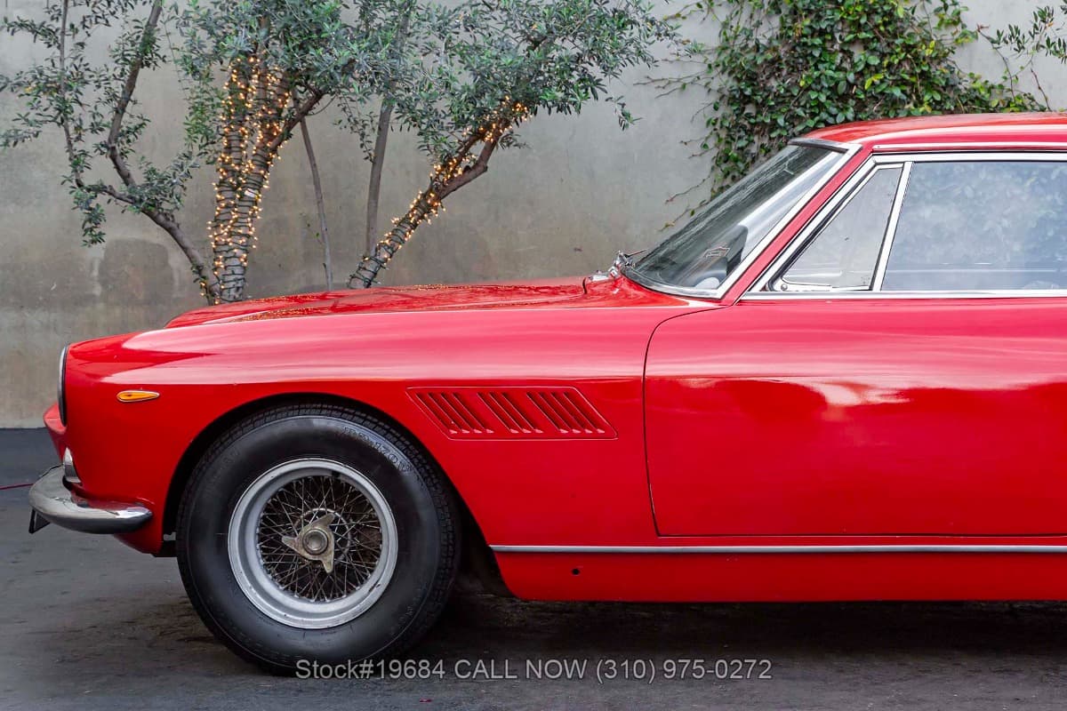 1964 Ferrari 330GT 2+2 Series I thumbnail 9
