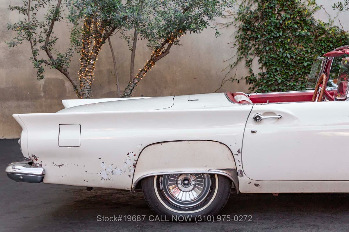 1957 Ford Thunderbird D-Code Convertible thumbnail 12