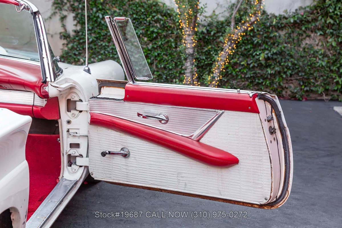 1957 Ford Thunderbird D-Code Convertible thumbnail 18
