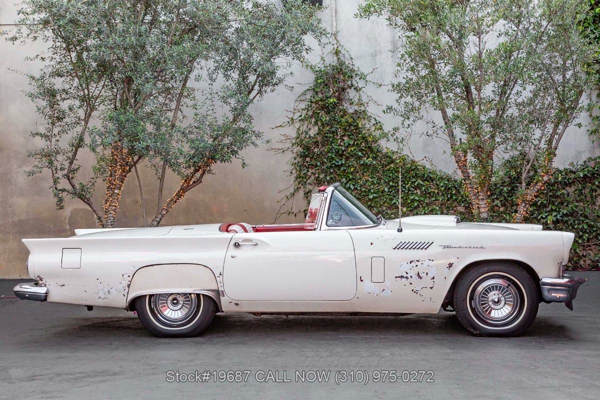 1957 Ford Thunderbird D-Code Convertible thumbnail 3
