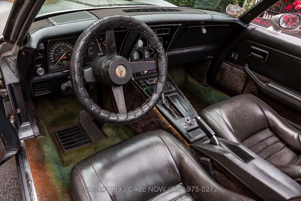 1982 Chevrolet Corvette T-Top thumbnail 17