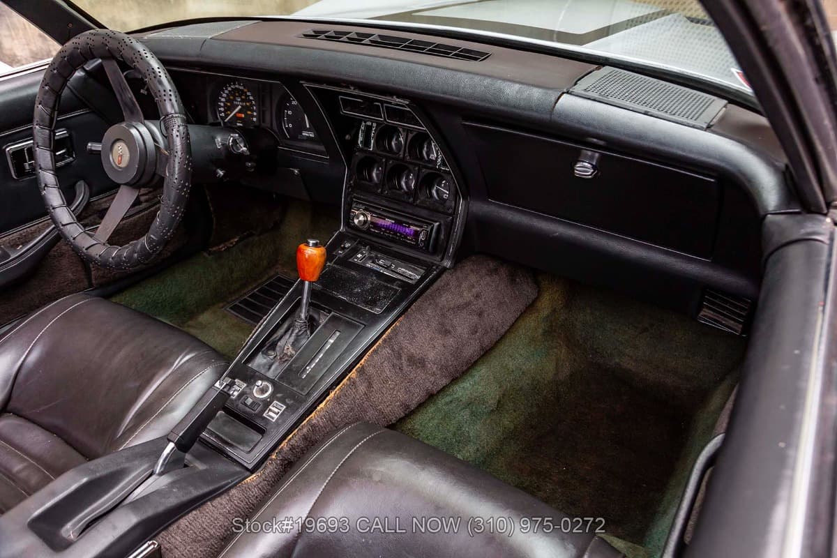 1982 Chevrolet Corvette T-Top thumbnail 20