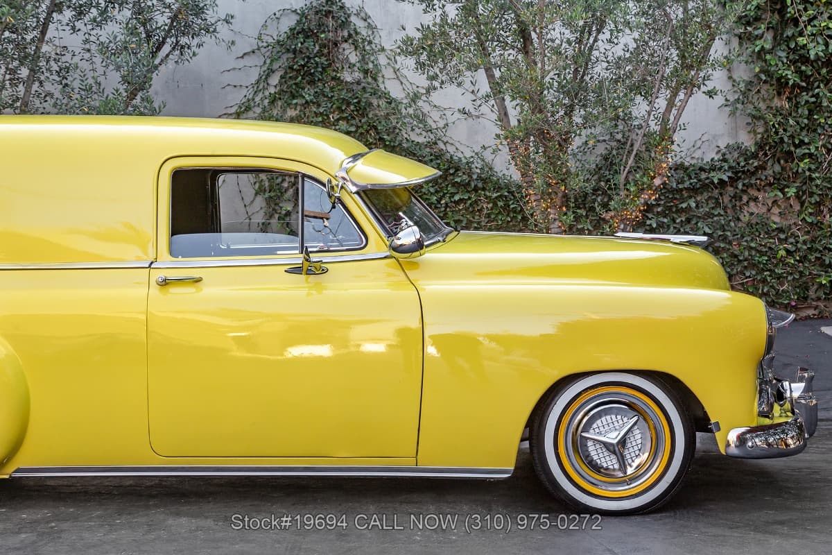 1952 Chevrolet Sedan Delivery Wagon Restomod thumbnail 10