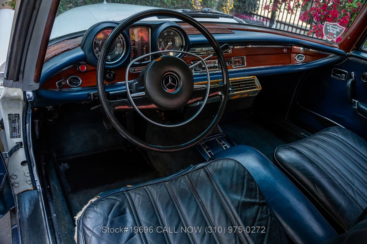 1969 Mercedes 280SE Coupe thumbnail 13