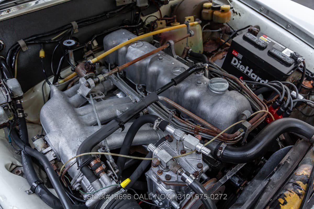 1969 Mercedes 280SE Coupe thumbnail 24