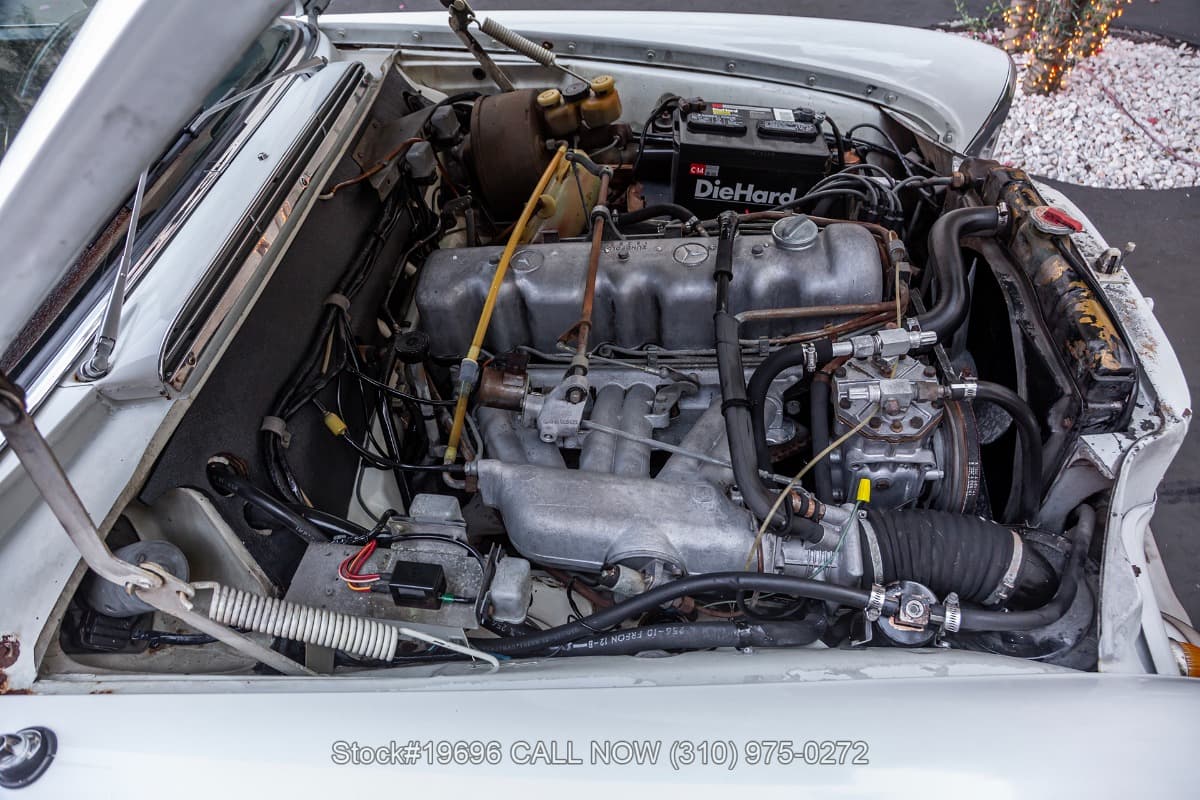 1969 Mercedes 280SE Coupe thumbnail 25