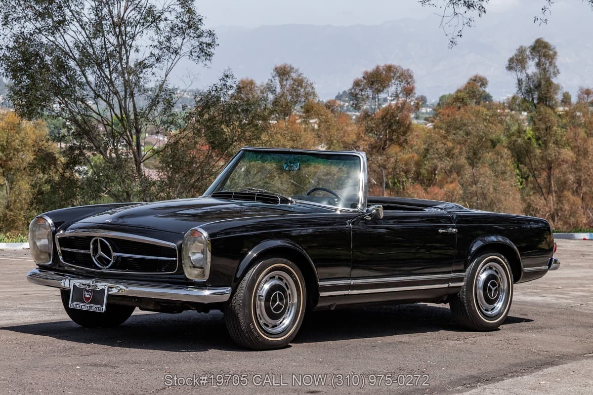 1966 Mercedes 230SL thumbnail 4
