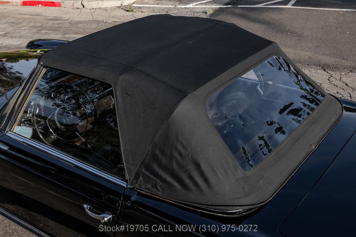 1966 Mercedes 230SL thumbnail 6