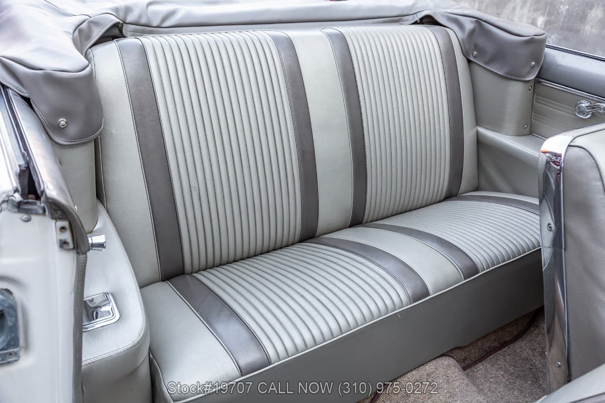 1962 Oldsmobile F-85 Cutlass Convertible thumbnail 18