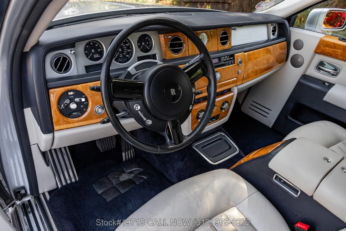 2004 Rolls-Royce Phantom thumbnail 11