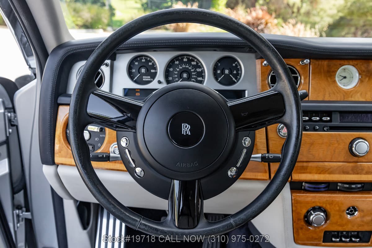2004 Rolls-Royce Phantom thumbnail 12