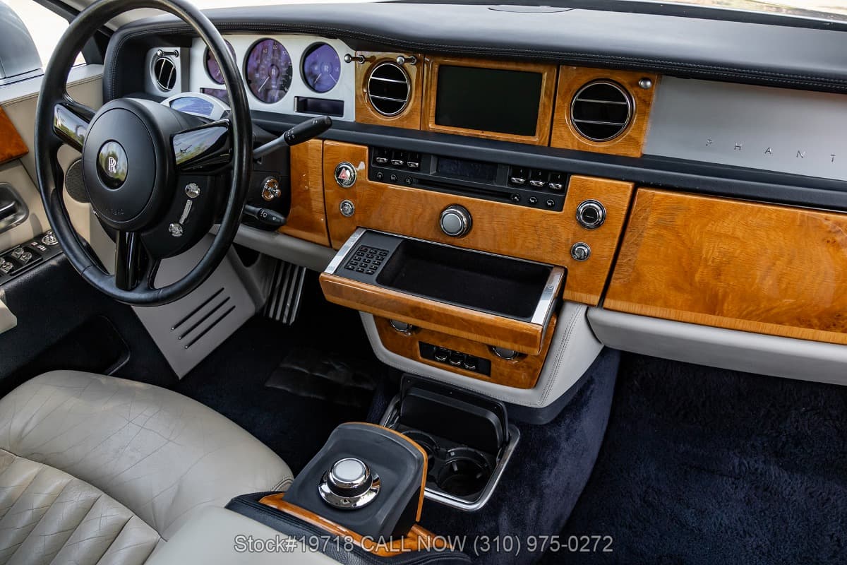 2004 Rolls-Royce Phantom thumbnail 21