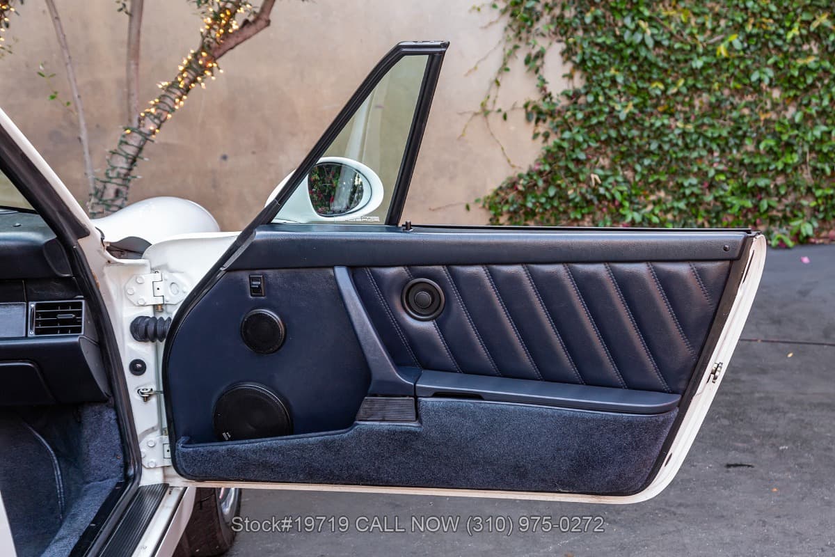 1990 Porsche 964 Carrera 4 Cabriolet thumbnail 18