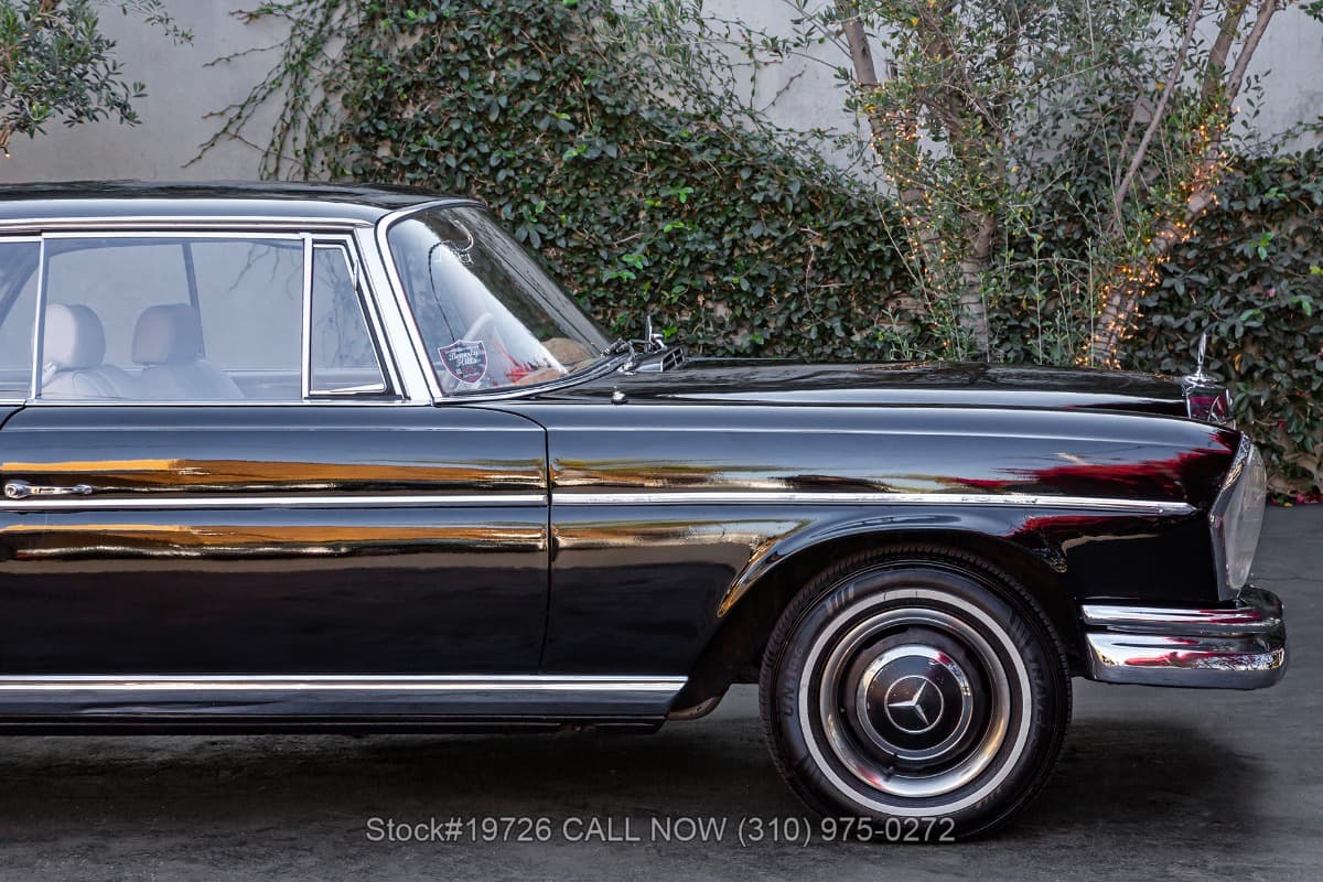 1961 Mercedes 220SEb Sunroof Coupe 4-Speed thumbnail 8