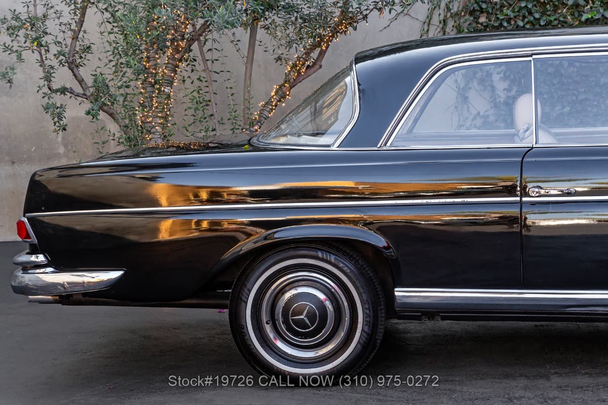 1961 Mercedes 220SEb Sunroof Coupe 4-Speed thumbnail 9